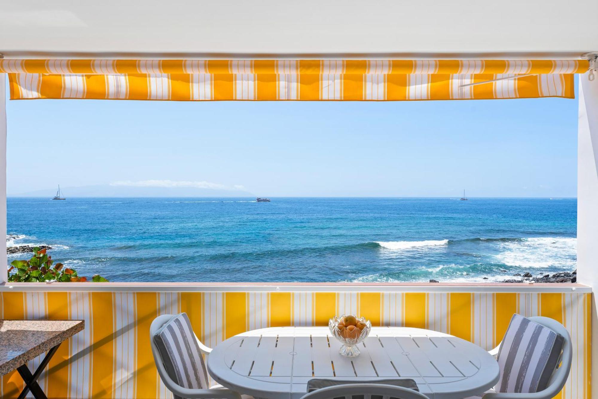 Neptuno Ocean View, Beach Line With Pool Puerto de Santiago  Exterior photo